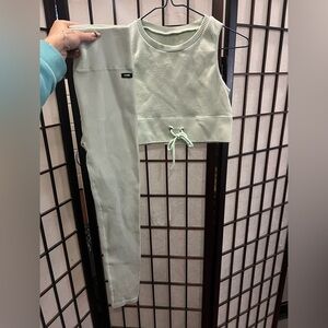 Cute but doesn’t fit me, size small